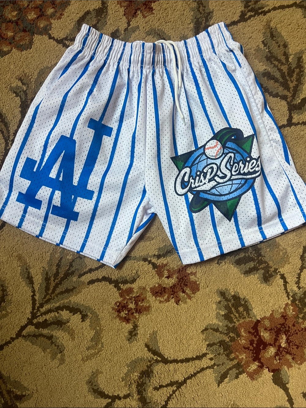 CRISP!!!
Men's White & Blue Pinstripe Athletic Shorts